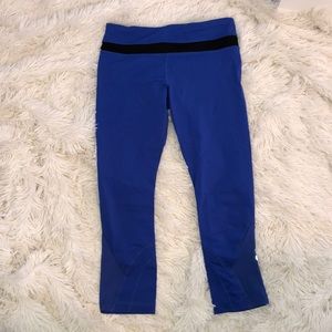 Lululemon cropped blue leggings